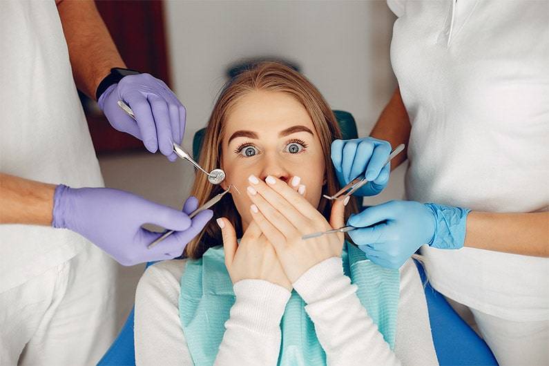 Cure dal Dentista in sedazione e anestesia totale a Milano e Roma